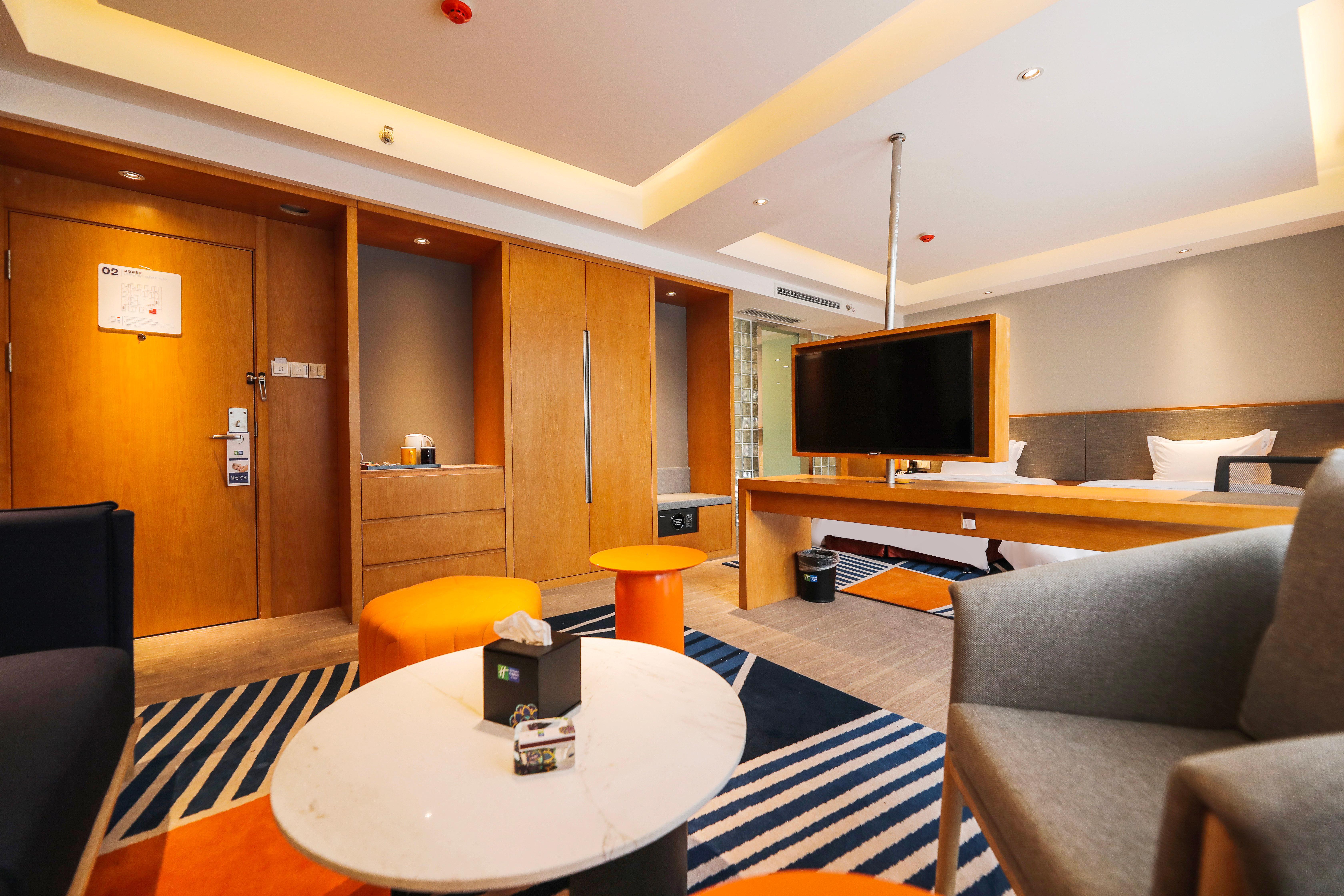 Holiday Inn Express Daocheng Yading, An Ihg Hotel Екстер'єр фото