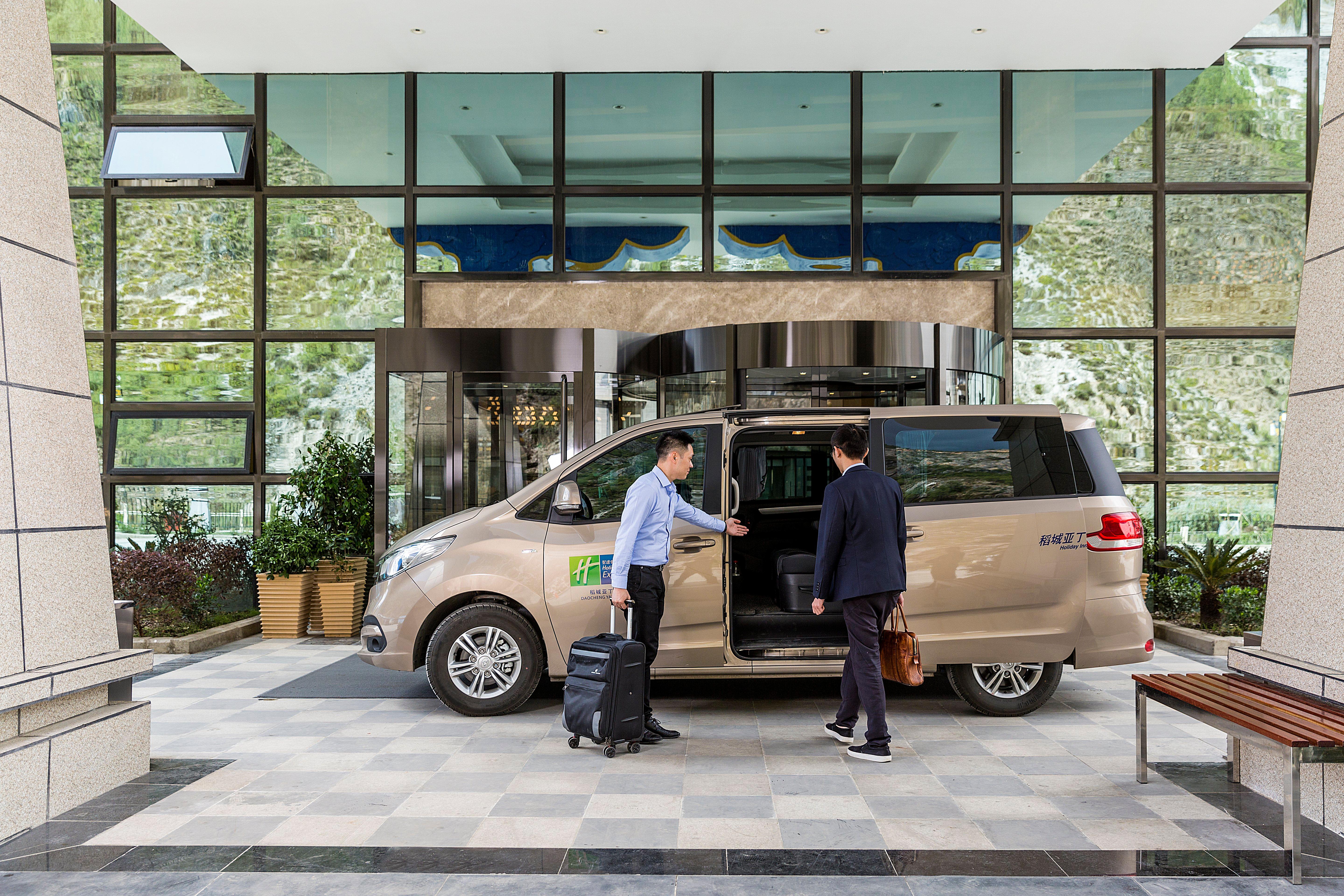 Holiday Inn Express Daocheng Yading, An Ihg Hotel Екстер'єр фото