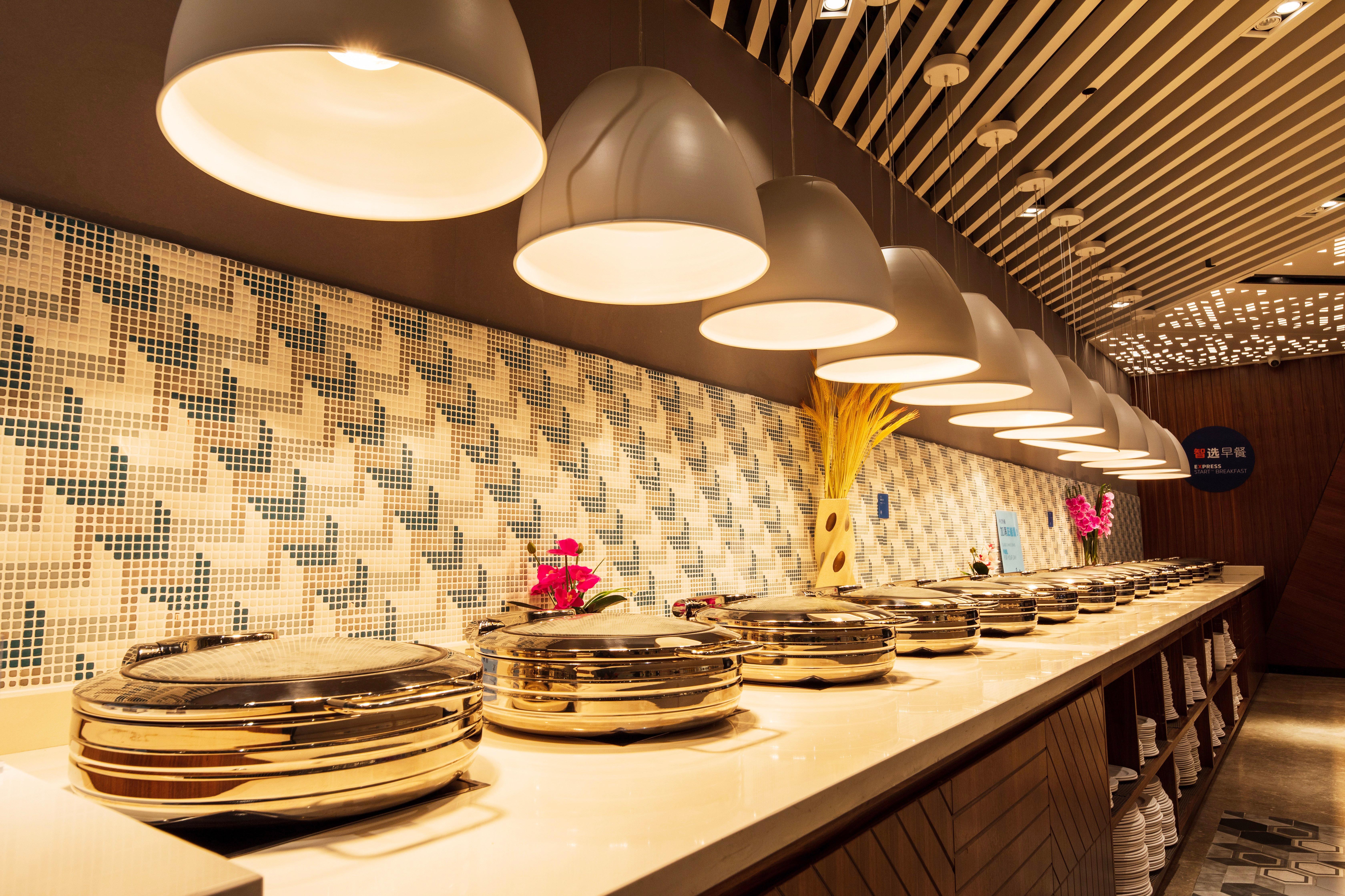 Holiday Inn Express Daocheng Yading, An Ihg Hotel Екстер'єр фото