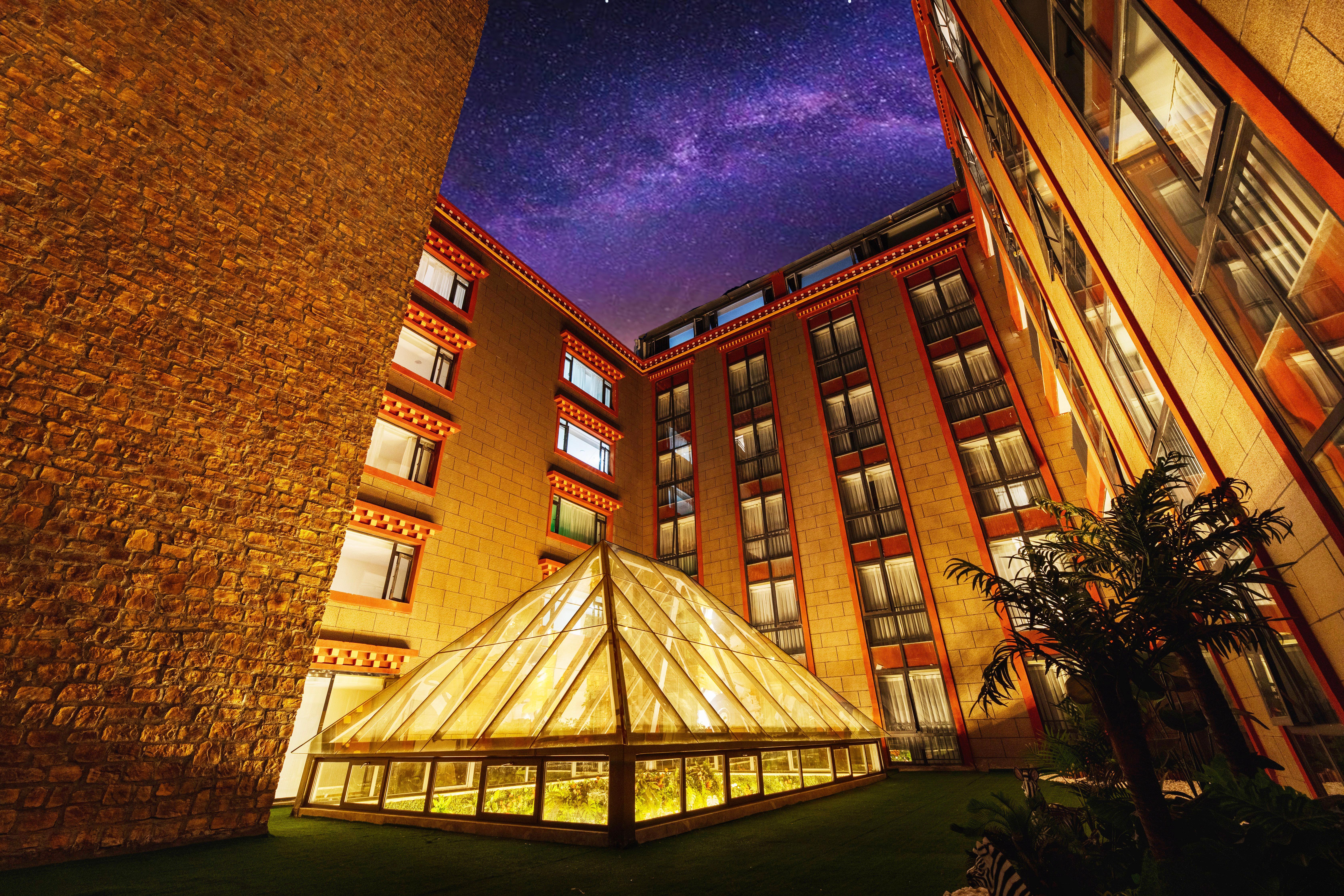 Holiday Inn Express Daocheng Yading, An Ihg Hotel Екстер'єр фото